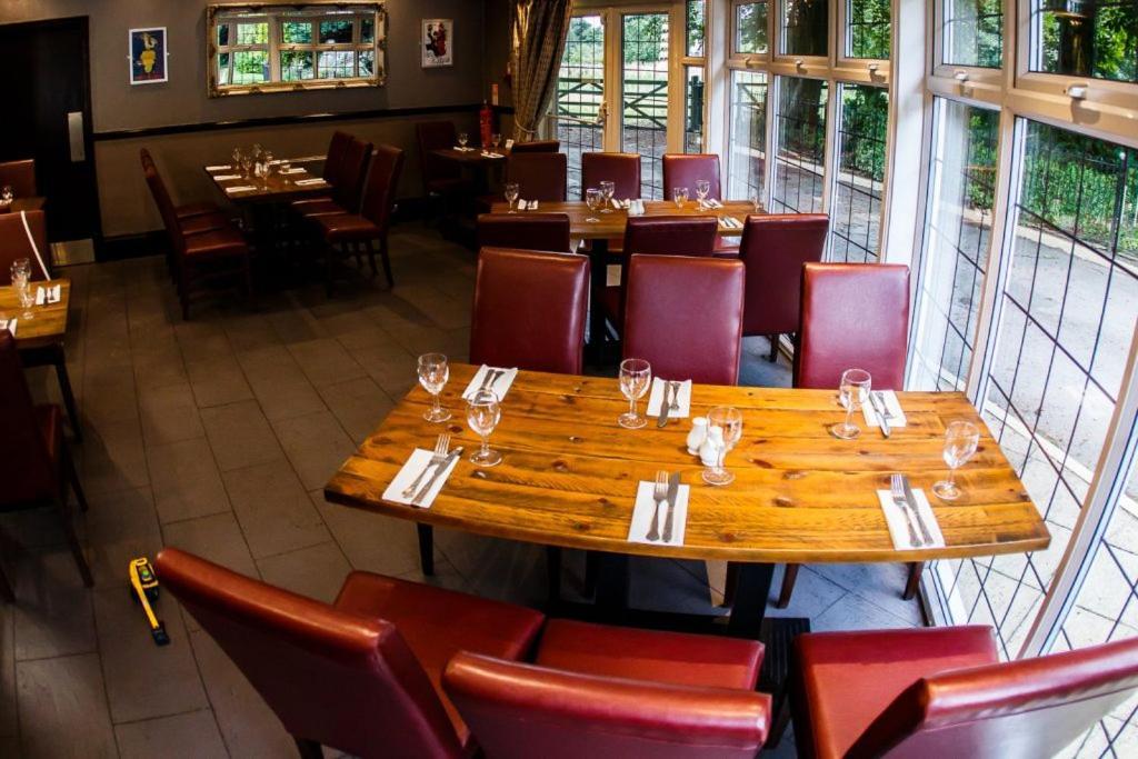 Briars Hall Hotel 버스코프 외부 사진